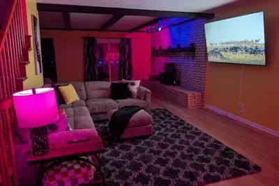 5BR Pool House + Game Room near Sports Park