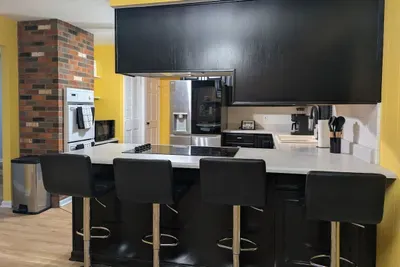 5BR Pool House + Game Room near Sports Park