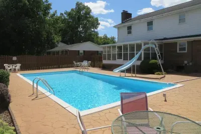 5BR Pool House + Game Room near Sports Park