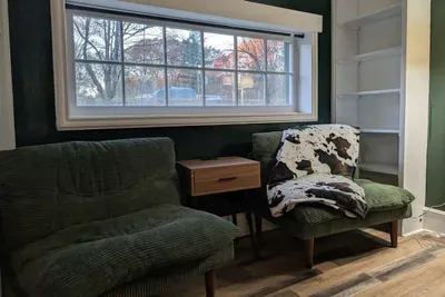 Quiet 2BR near USI and Burdette Park