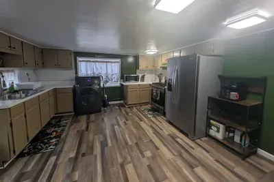 Quiet 2BR near USI and Burdette Park