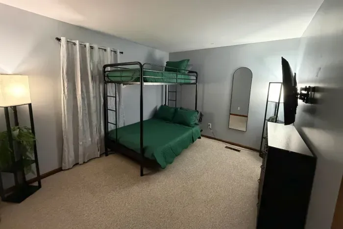 Pool Home with Entertainment Room — 6BR in Evansville, IN - image 13 of 38