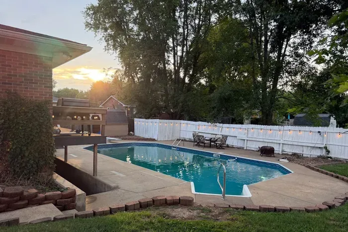 Pool Home with Entertainment Room — 6BR in Evansville, IN - image 35 of 38