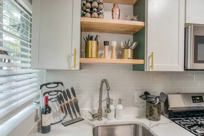 Prime Dilworth Getaway | Minutes to Everything! - image 17 of 29