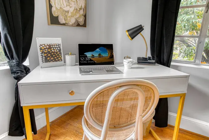 Prime Dilworth Getaway | Minutes to Everything! - image 24 of 29