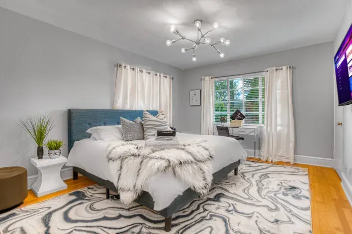 Charming Dilworth Home | Minutes to Everything! - image 3 of 21
