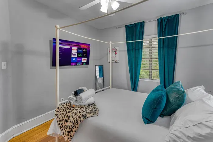 Charming Dilworth Home | Minutes to Everything! - image 15 of 21