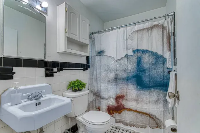 Charming Dilworth Home | Minutes to Everything! - image 21 of 21