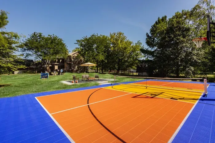 Pickleball/Bball, Hot Tub, Movie Theater, Game Rm! - image 68 of 100