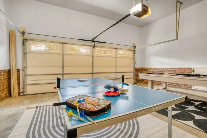 5BD Sleeps 18! Pool, Bball, Game Rm, Fire Pit - image 60 of 68