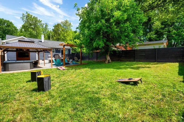Uptown Oasis | Hot Tub | Swing Chairs | Fire Pit - image 11 of 47