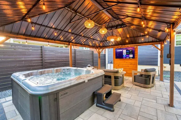 Uptown Oasis | Hot Tub | Swing Chairs | Fire Pit - image 2 of 47