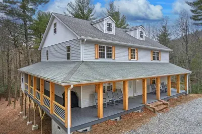 Welcome to Crider Creek Manor: a stunning 5BR/3.5BA estate offering rustic elegance, modern amenities, and room to relax, reconnect, and recharge. ️