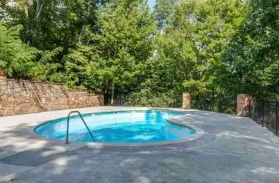 Another community pool with a nice view of the mountains!