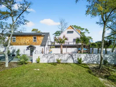 Harbor Lights Resort - image 6 of 98