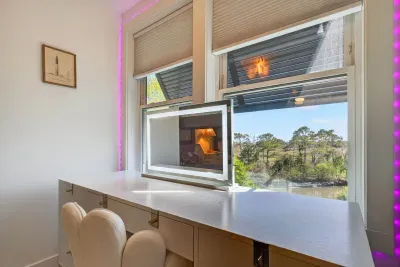 Harbor Lights Resort - image 39 of 98