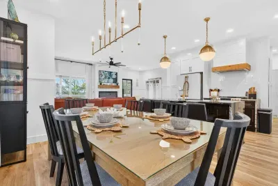 Harbor Lights Resort - image 17 of 98