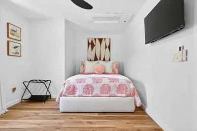 Harbor Lights Resort - image 71 of 98