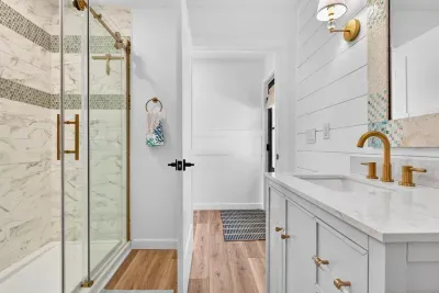 Harbor Lights Resort - image 78 of 98