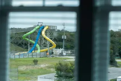 Wake up to fun!  Enjoy a view of the Salty Pirate Waterpark’s thrilling slides right from the bedroom—plus, it’s just a short walk away for endless adventure!