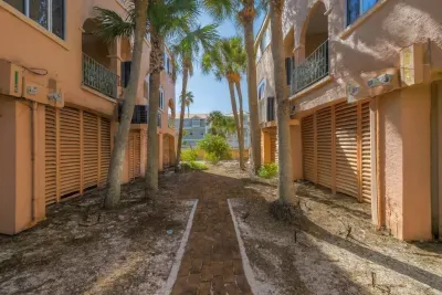 Siesta Sweet Spot - image 51 of 55