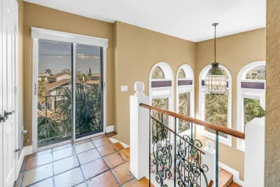 Siesta Sweet Spot - image 18 of 55