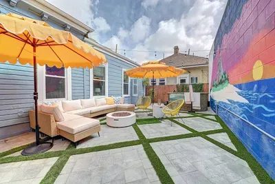 ✨ Your squad + the stars + cozy seats = San Diego magic.