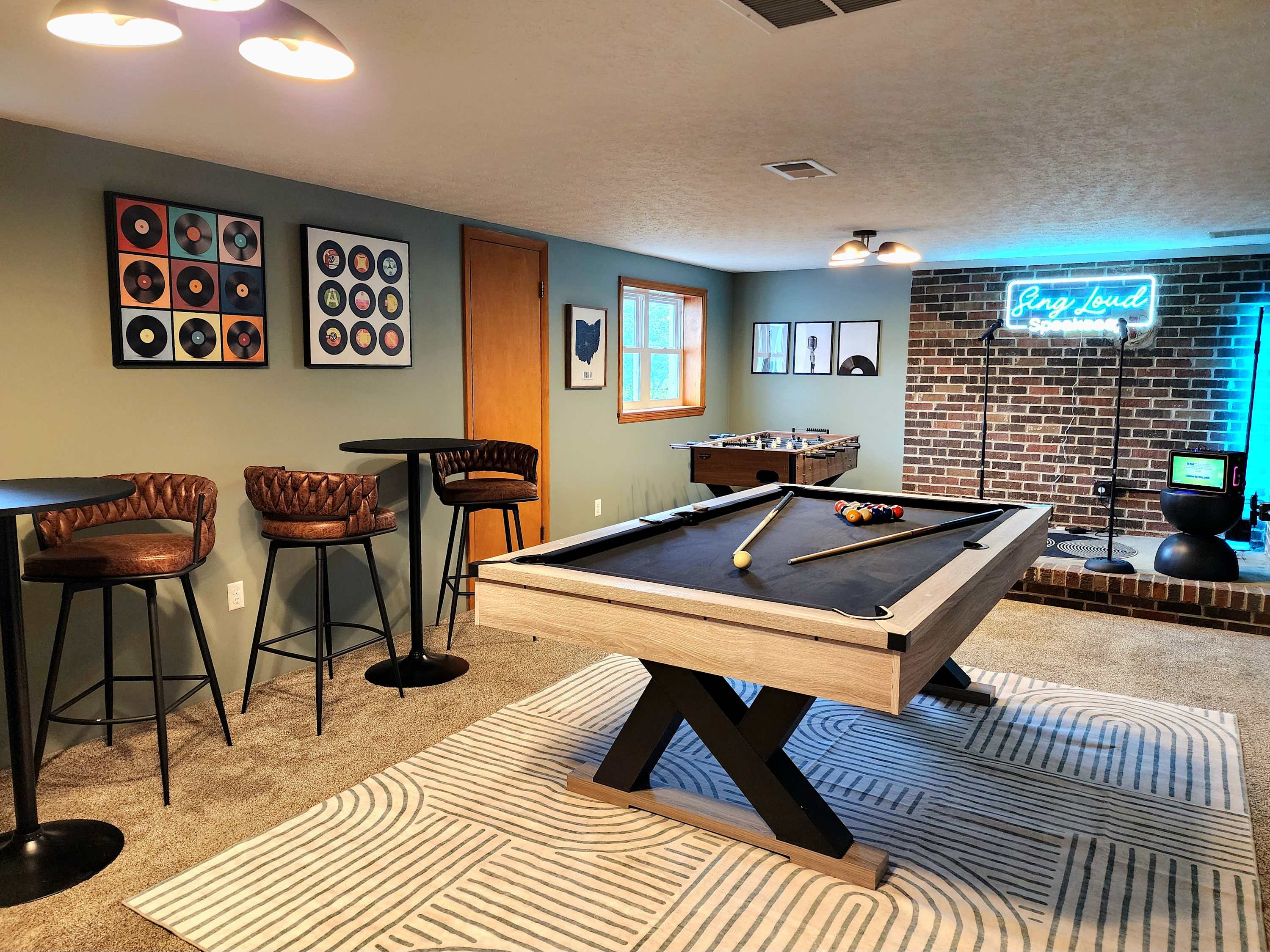 Glass City BNB: Lancaster