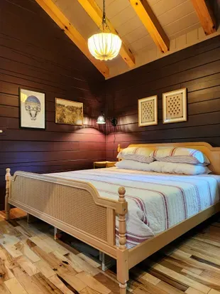 Lazy Bear Cabin