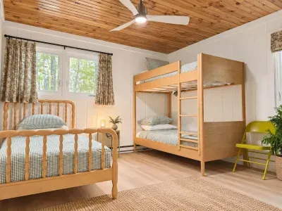 Romantic Secluded Log Cabin: Hot Tub, Movies - image 32 of 42