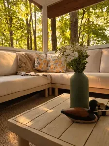 Romantic Secluded Log Cabin: Hot Tub, Movies