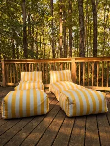 Romantic Secluded Log Cabin: Hot Tub, Movies