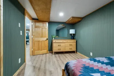 Velvet Elk Lodge - image 60 of 78