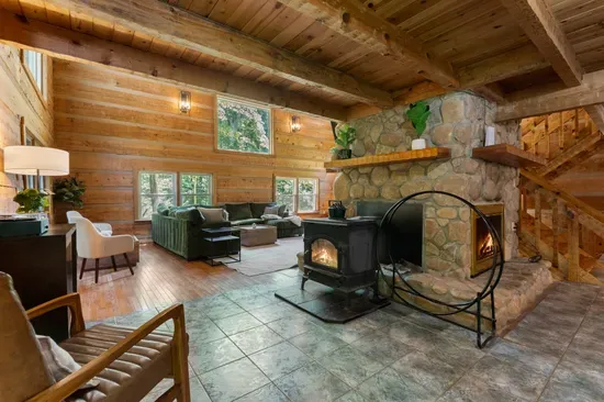 Velvet Elk Lodge