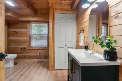 Velvet Elk Lodge - image 40 of 78