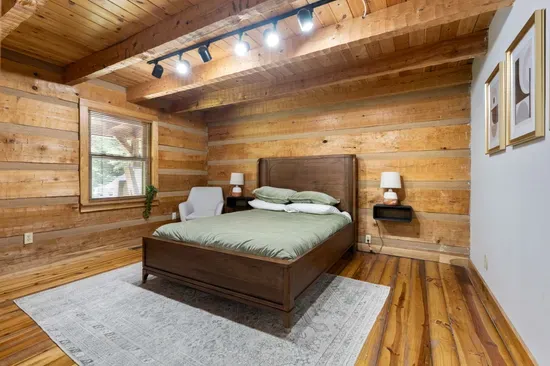 Velvet Elk Lodge