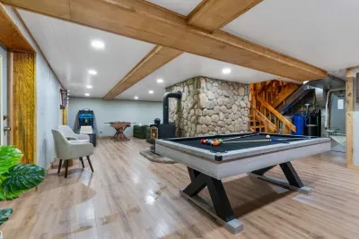 Velvet Elk Lodge - image 51 of 78