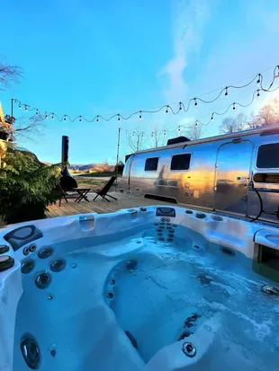 Top Tin Airstream
