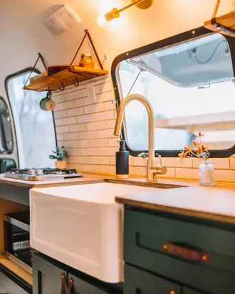 Top Tin Airstream