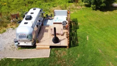 Top Tin Airstream - image 30 of 33