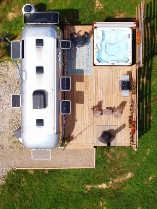 Top Tin Airstream