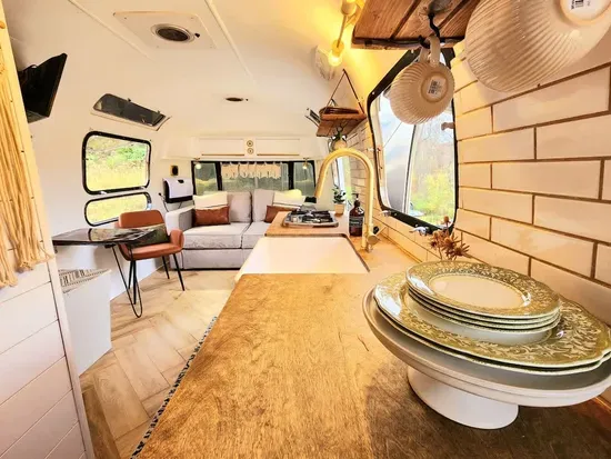 Top Tin Airstream