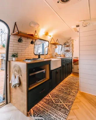 Top Tin Airstream