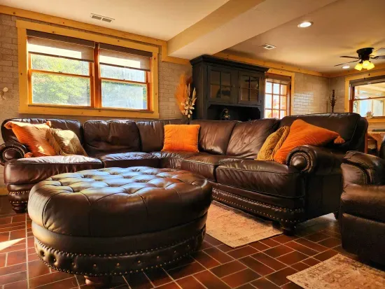 Snickers Ridge Lodge