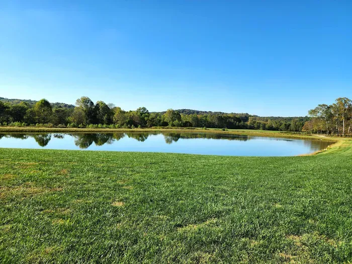 Spacious Lodge with Stocked Pond, Hot Tub, Games - image 37 of 38