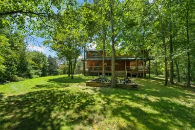 Autumn Leaf Lodge - image 58 of 73