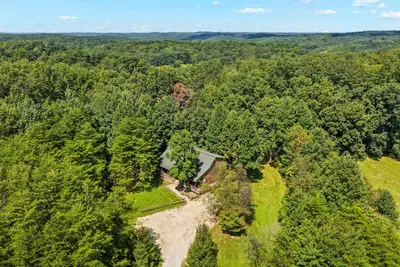 Autumn Leaf Lodge - image 64 of 73