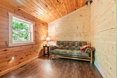 Autumn Leaf Lodge - image 50 of 73