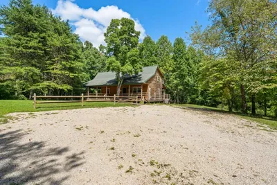 Autumn Leaf Lodge - image 60 of 73