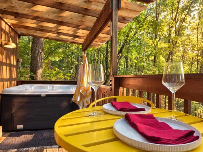 Romantic Log Cabin in the woods:Hot Tub, Fireplace - image 2 of 24
